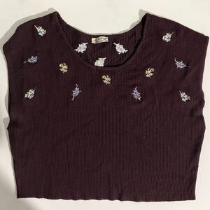 Free People plum/brown embroidered floral knit sweater top / Small